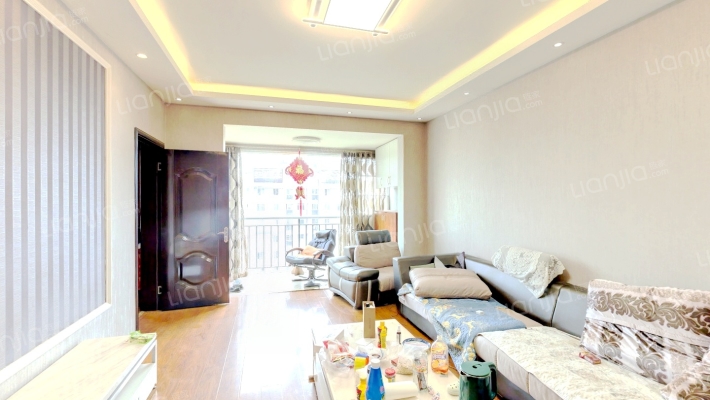 东泰花园一区二手房实景图