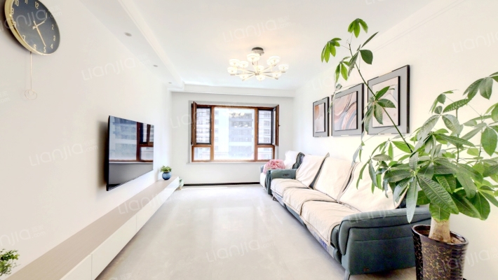 招商贝肯山六期B二手房实景图