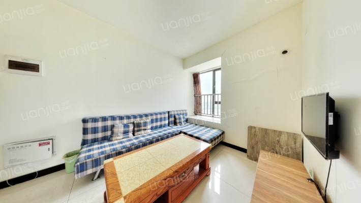 临江苑西区二手房实景图