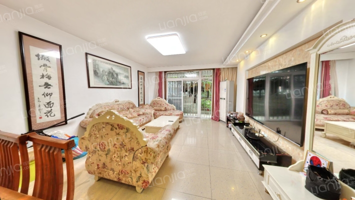 新龙苑东区二手房实景图