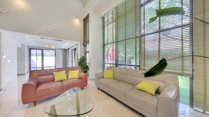 居礼别墅二手房实景图