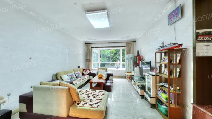 园丁路二手房实景图