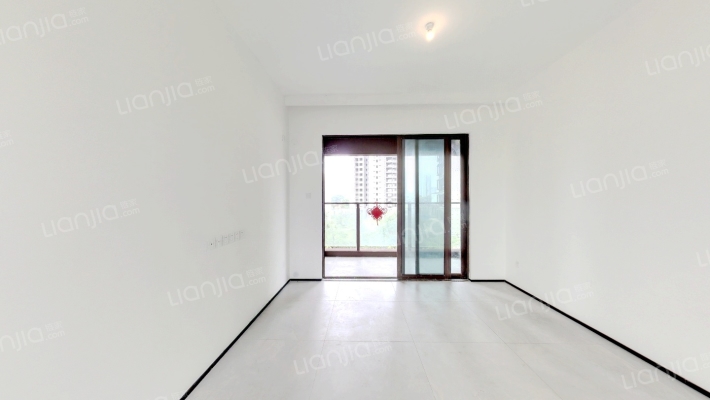 华侨城湖岸二手房实景图