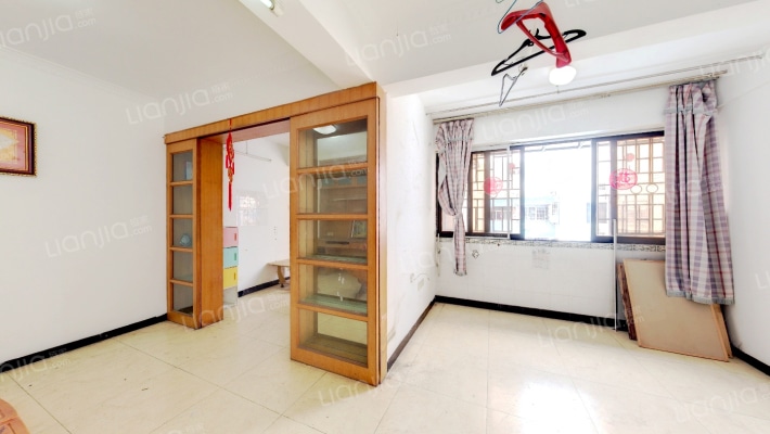 鸿辉阁二手房实景图