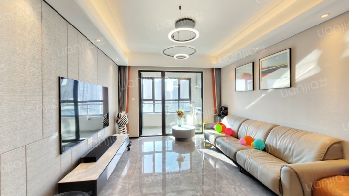 保利天汇二手房实景图