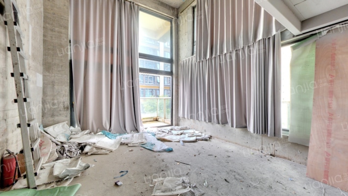 万科·瑧山海家园二手房实景图