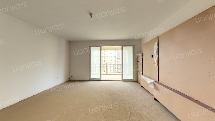 世纪城华春苑二手房实景图