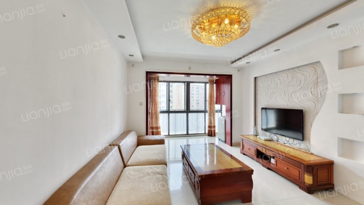 童话里二手房实景图