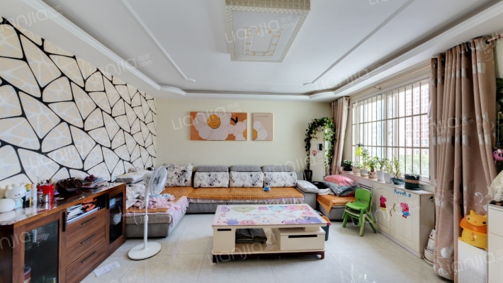 泾渭苑三区二手房实景图