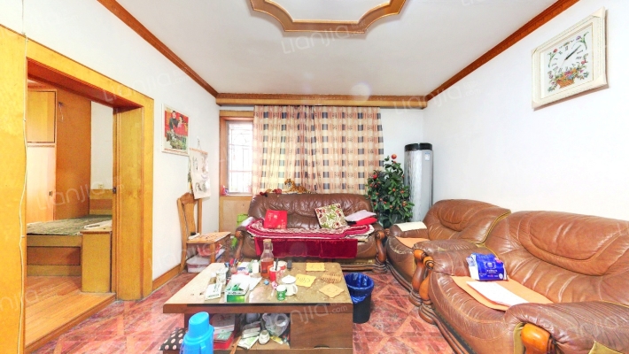 美专校街二手房实景图