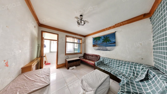 水泵厂宿舍二手房实景图