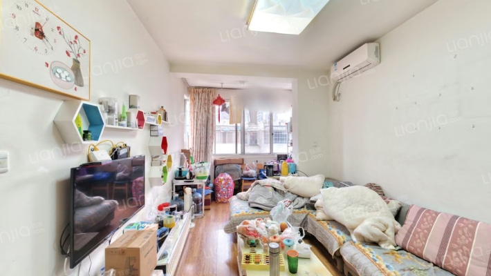 航天南区二手房实景图