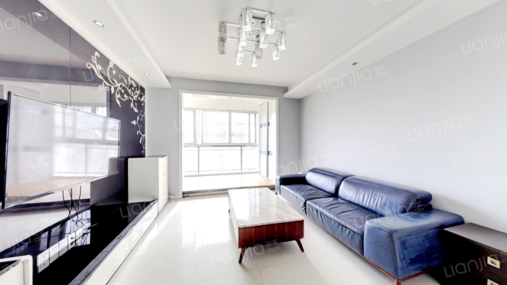 宝莲湖景园二手房实景图