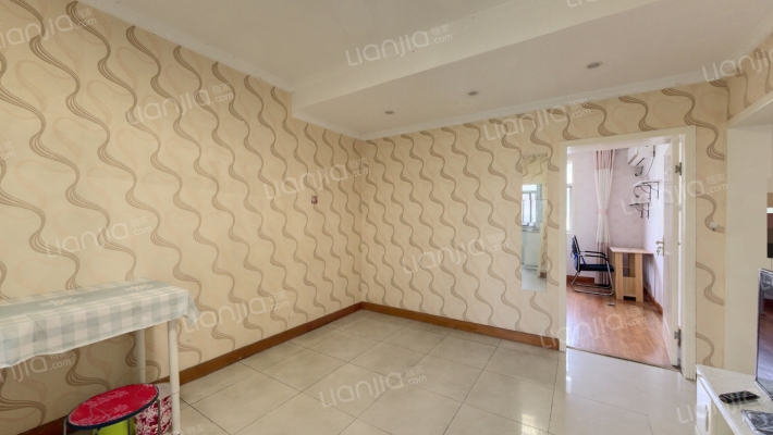 邓府山村二手房实景图