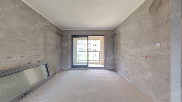 阳光100阿尔勒二手房实景图