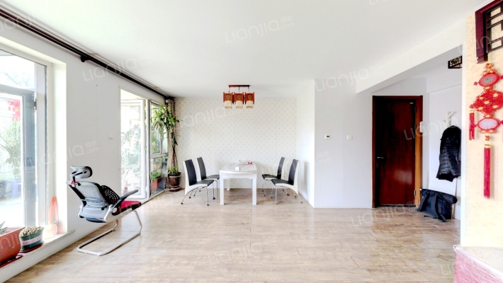 映湖苑二手房实景图