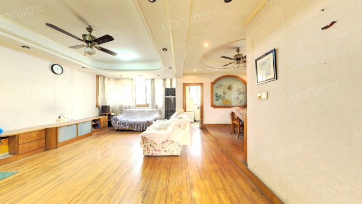 新德小区二手房实景图