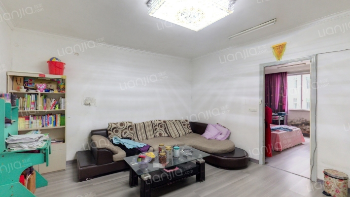 龙洲四街二手房实景图