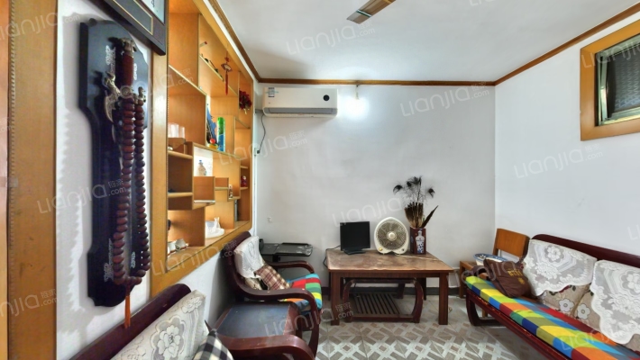 测绘队家属院二手房实景图