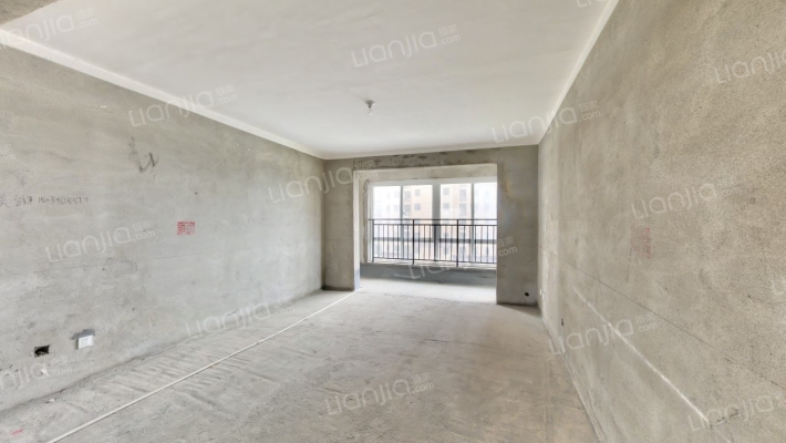 书香水岸清华城二手房实景图