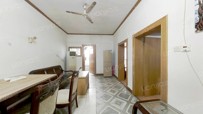 北京东路玻璃厂宿舍二手房实景图