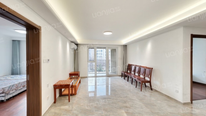 保利时代C9区二手房实景图