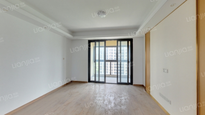 高尔夫鑫苑二手房实景图