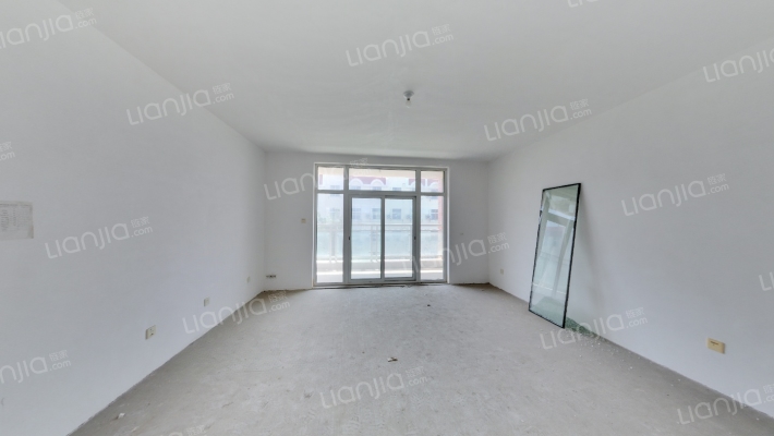 亚麦山城三期二手房实景图