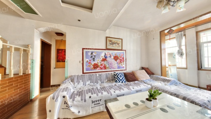 通锦路2号二手房实景图