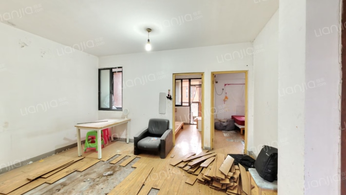 宝翠茗苑二手房实景图