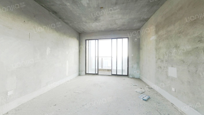 星河丹堤C区二手房实景图