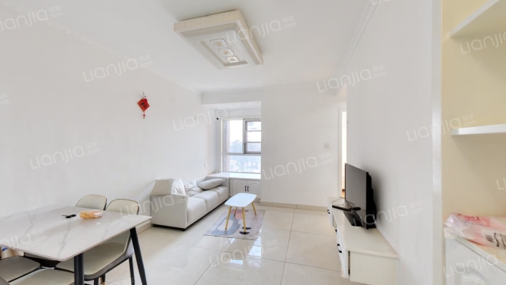 荣盛莉湖春晓二手房实景图