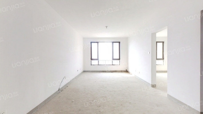 高铁新干线 南向小三居 毛坯 房本满二-客厅