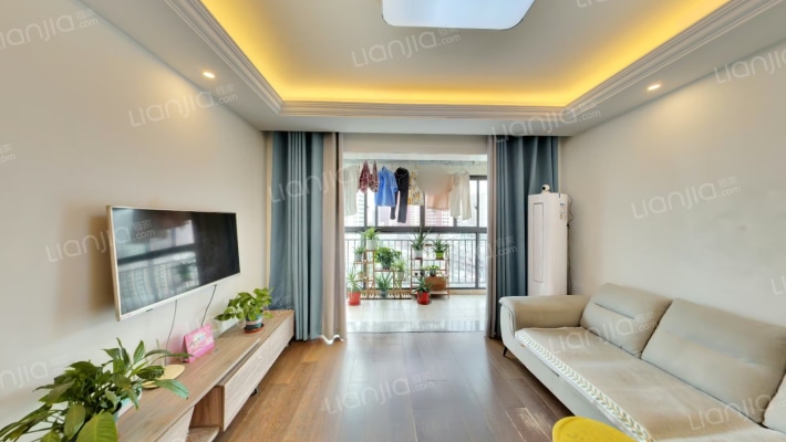 绿地滨江雅苑二手房实景图