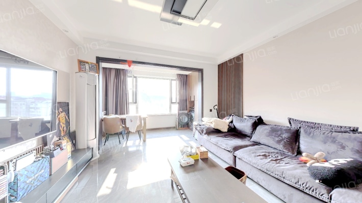 依山美郡二手房实景图