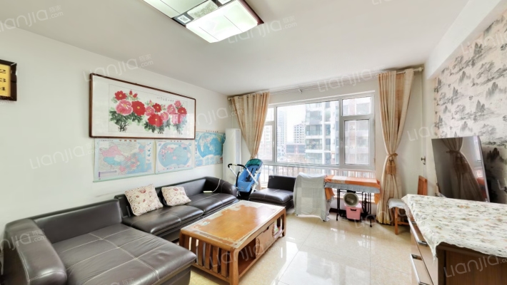 嵛景华城二手房实景图