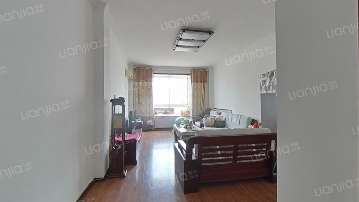 春光金世纪小区二手房实景图