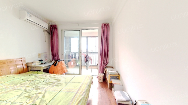 清华苑二手房实景图