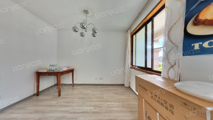 丁桥大唐苑二手房实景图