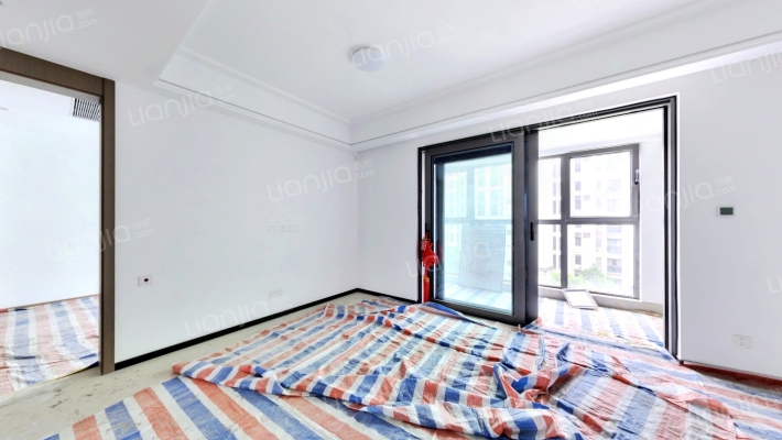 中建颐璟臺二手房实景图