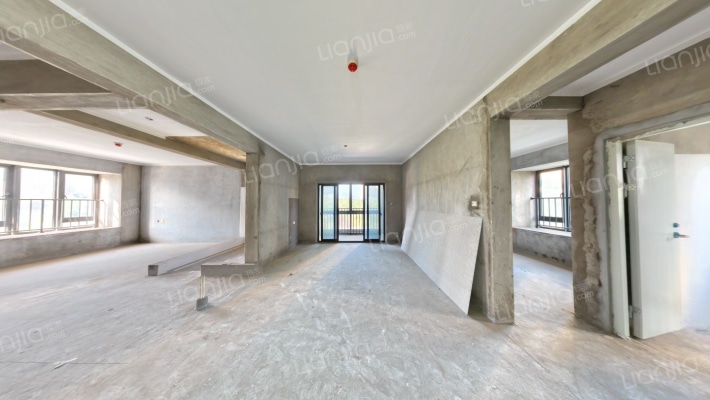 凤泽新苑二手房实景图