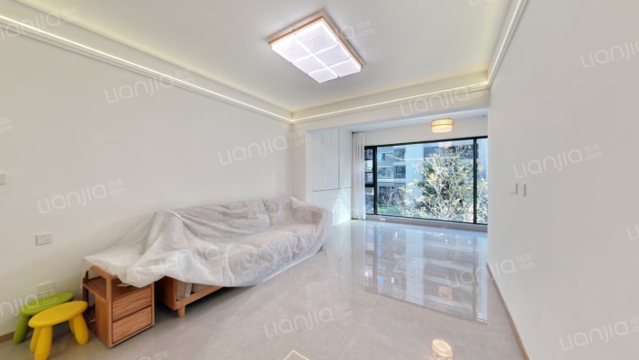 邦泰臻境二手房实景图