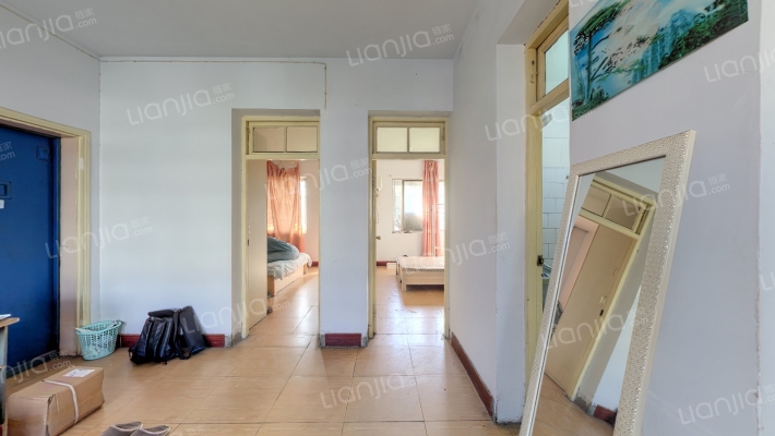 饮食服务公司家属院二手房实景图