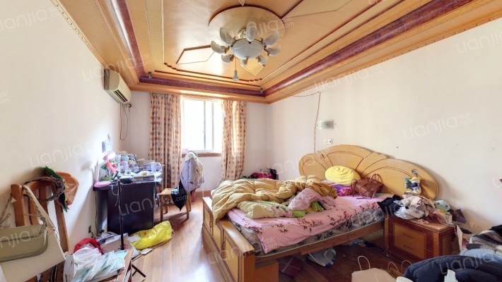 育秀一区二手房实景图