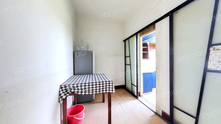 北栅湾东区二手房实景图