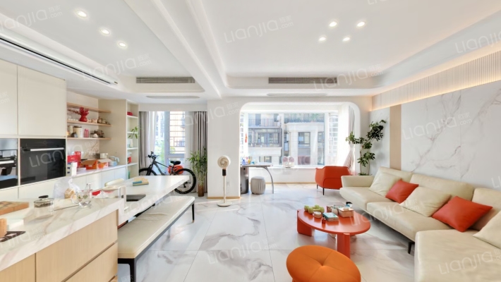 融信·铂悦湾二手房实景图