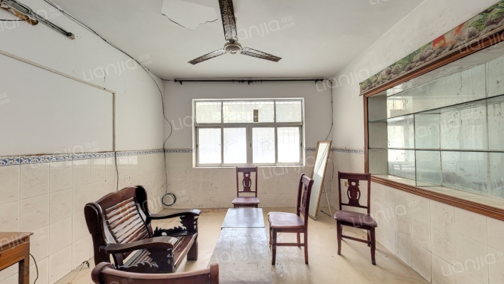 德黔花园二手房实景图