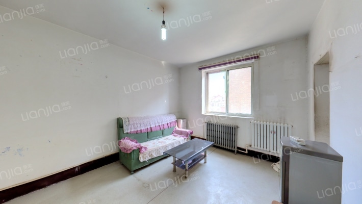 联新里家属楼二手房实景图