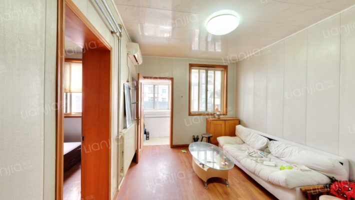 小梁庄街271号二手房实景图