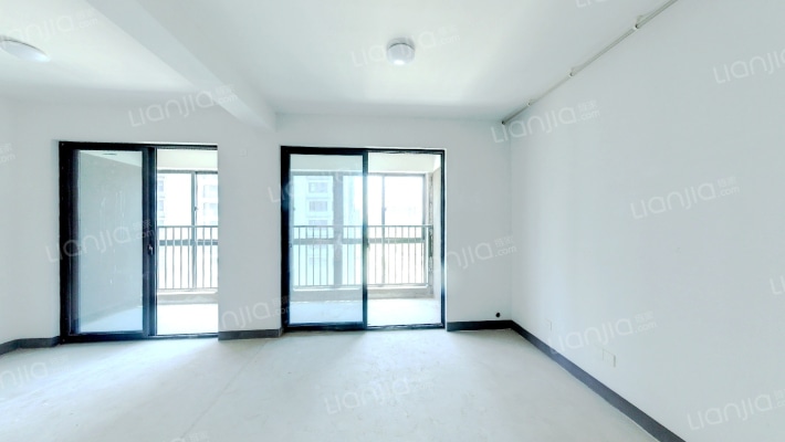 芳华景苑二手房实景图